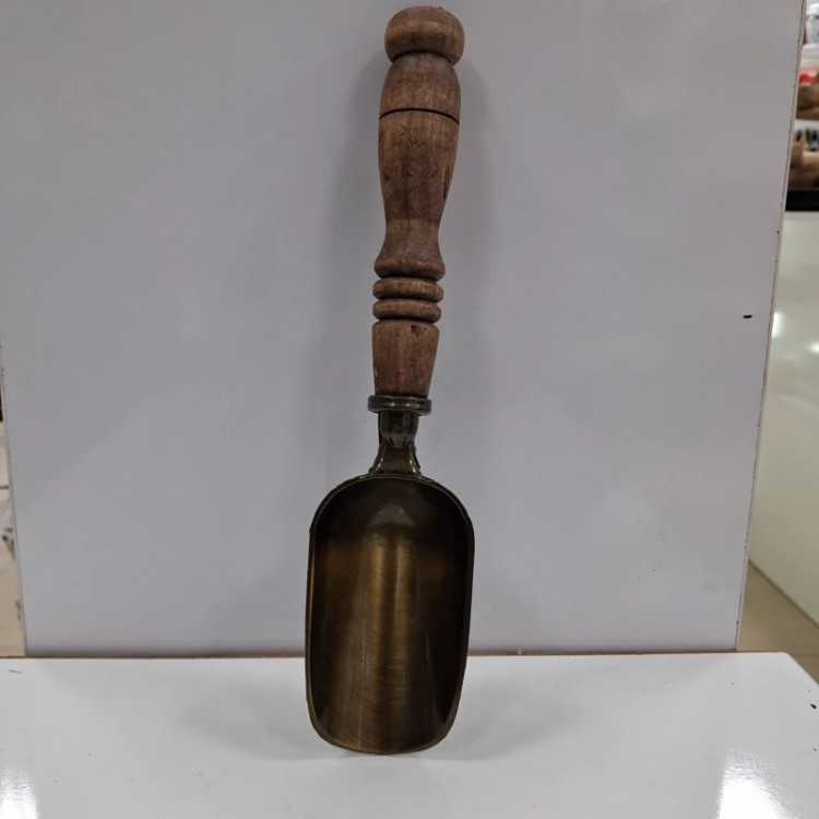 قاشق اجیل زاماک دسته چوبی