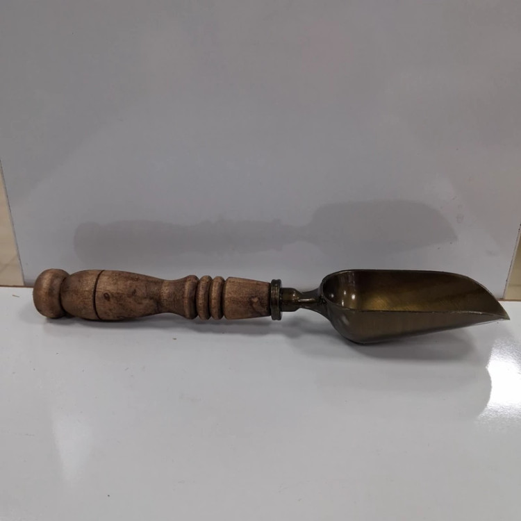 قاشق اجیل زاماک دسته چوبی