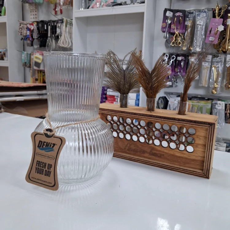 گلدان کوزه ای شیاردار