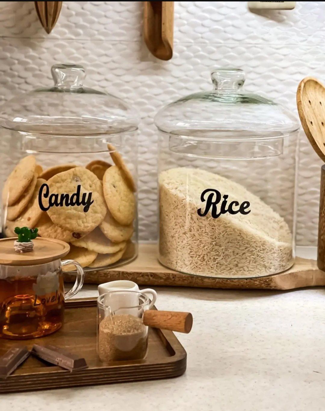 بانکه حبوبات شیشه ای درب دار بزرگ تکست دار