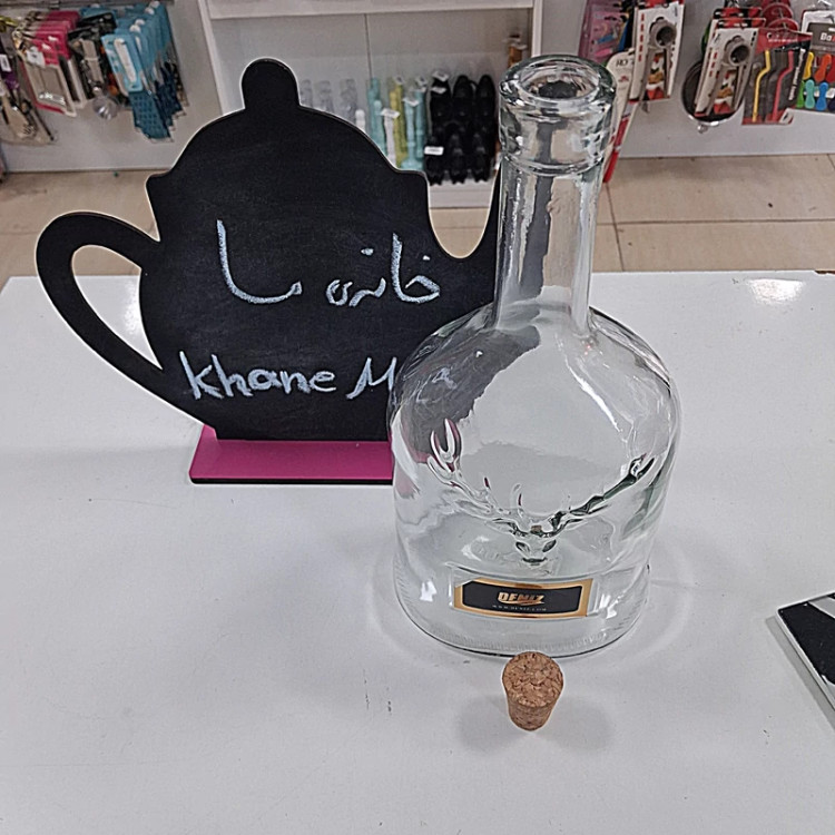 بطری آب طرح گوزن در چوب پنبه شیشه ای
