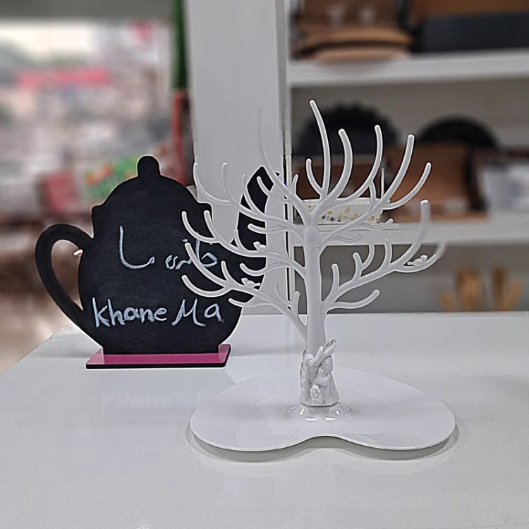 جا جواهری درختی سفید