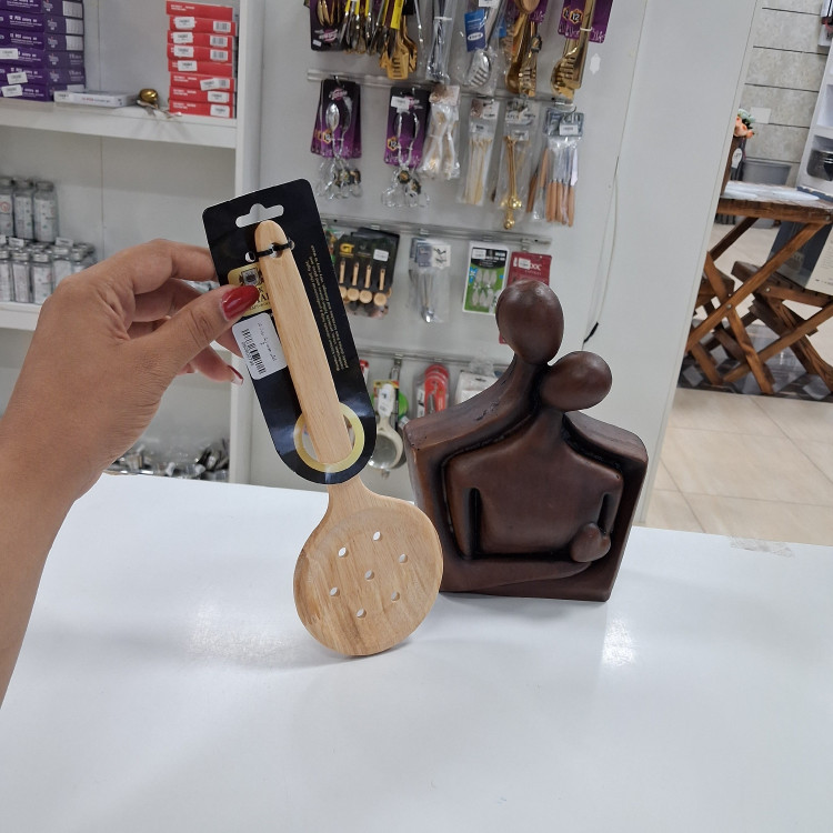 کفگیر چوبی ژیک رویال.