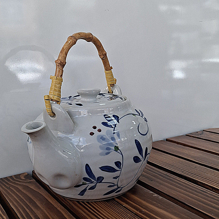 قوری گل اسلیمی کف آبی